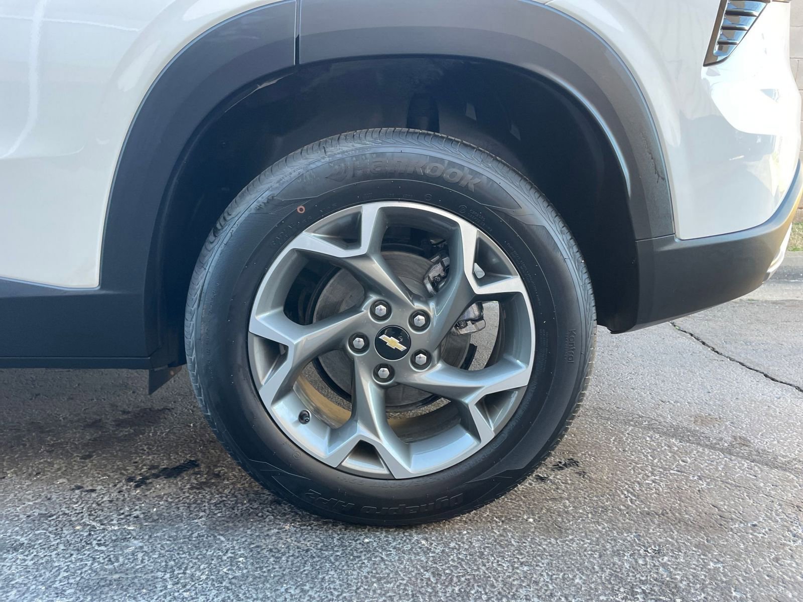 Thumbnail: 2025 Chevrolet Trax - 29