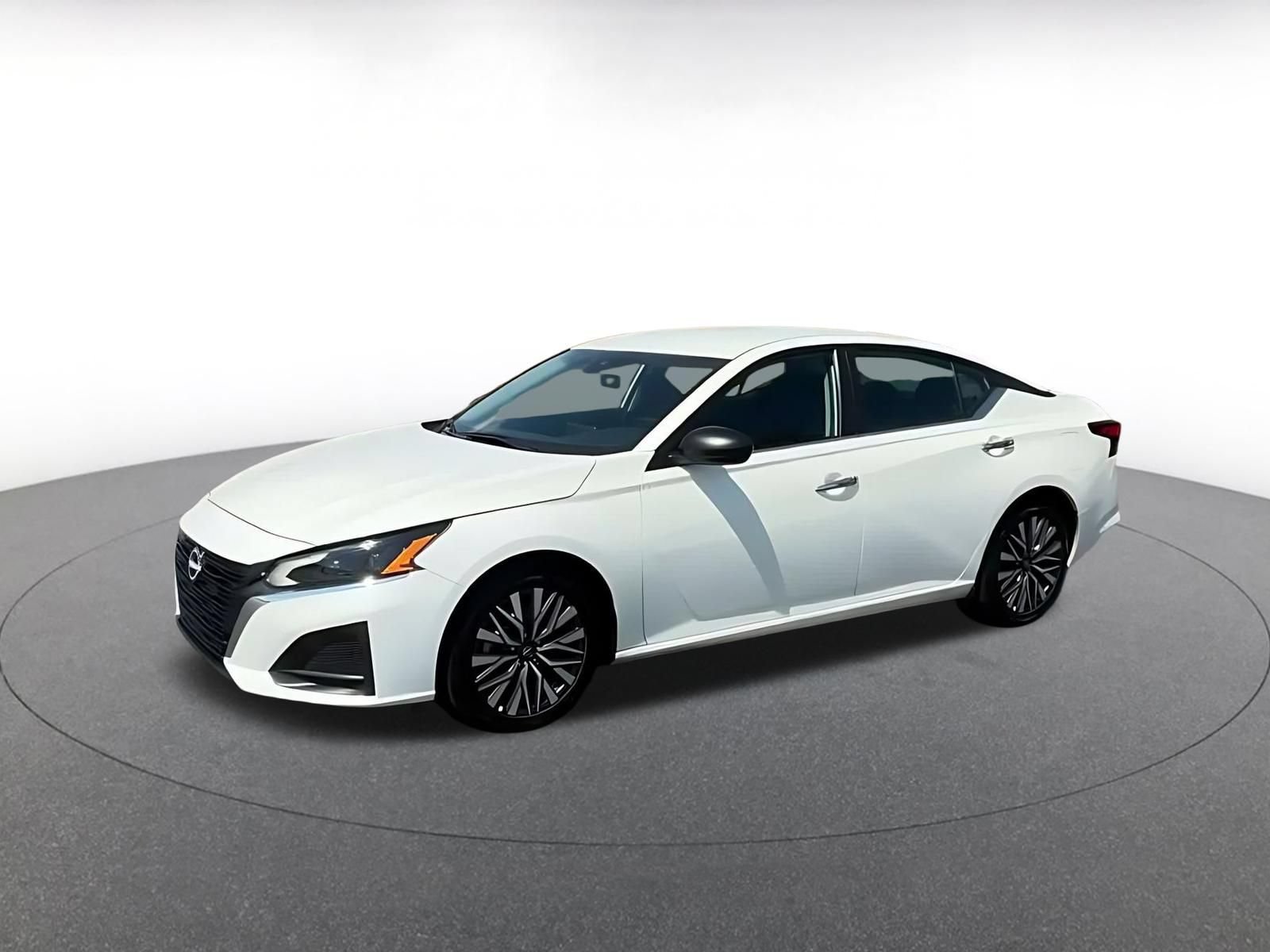 Thumbnail: 2025 Nissan Altima - 7