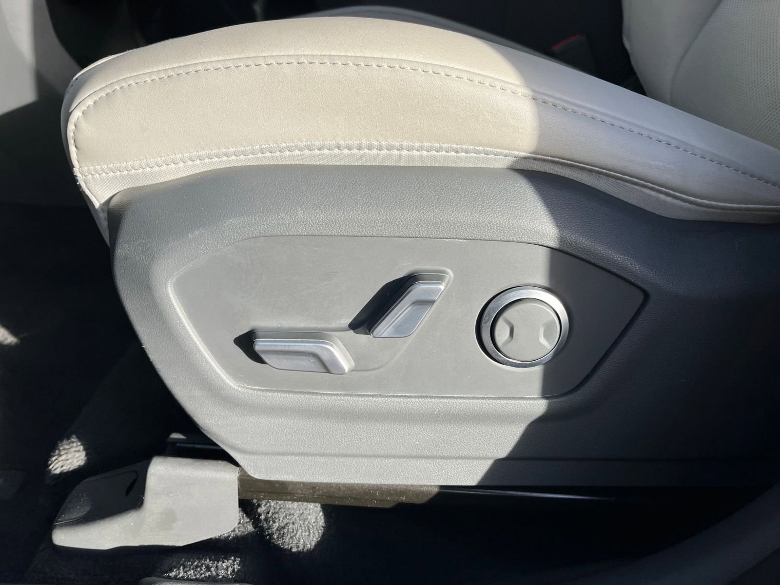 Thumbnail: 2025 Hyundai Santa Fe - 24