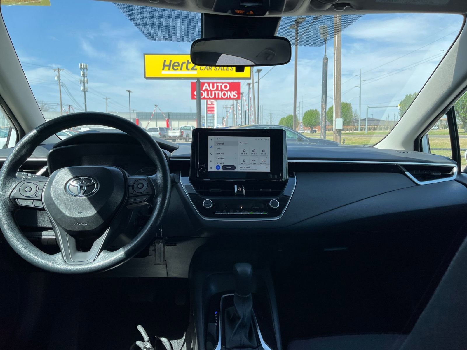 Thumbnail: 2025 Toyota Corolla - 31