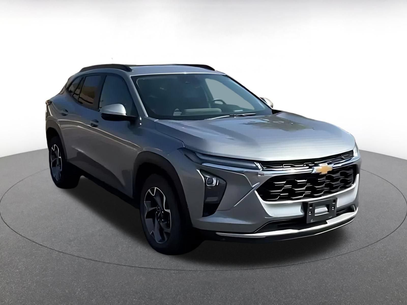 Thumbnail: 2025 Chevrolet Trax - 3