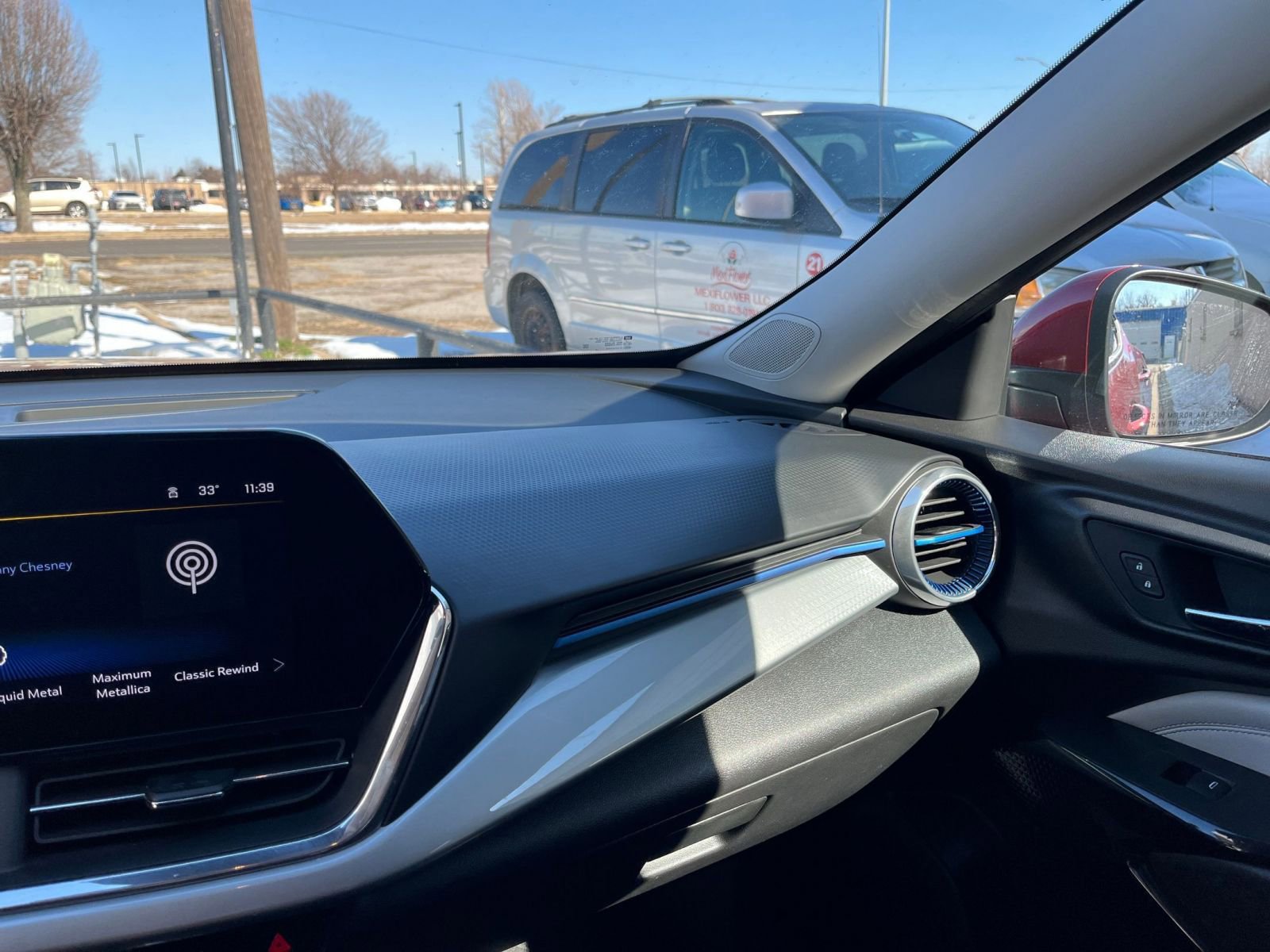 Thumbnail: 2025 Chevrolet Trax - 34