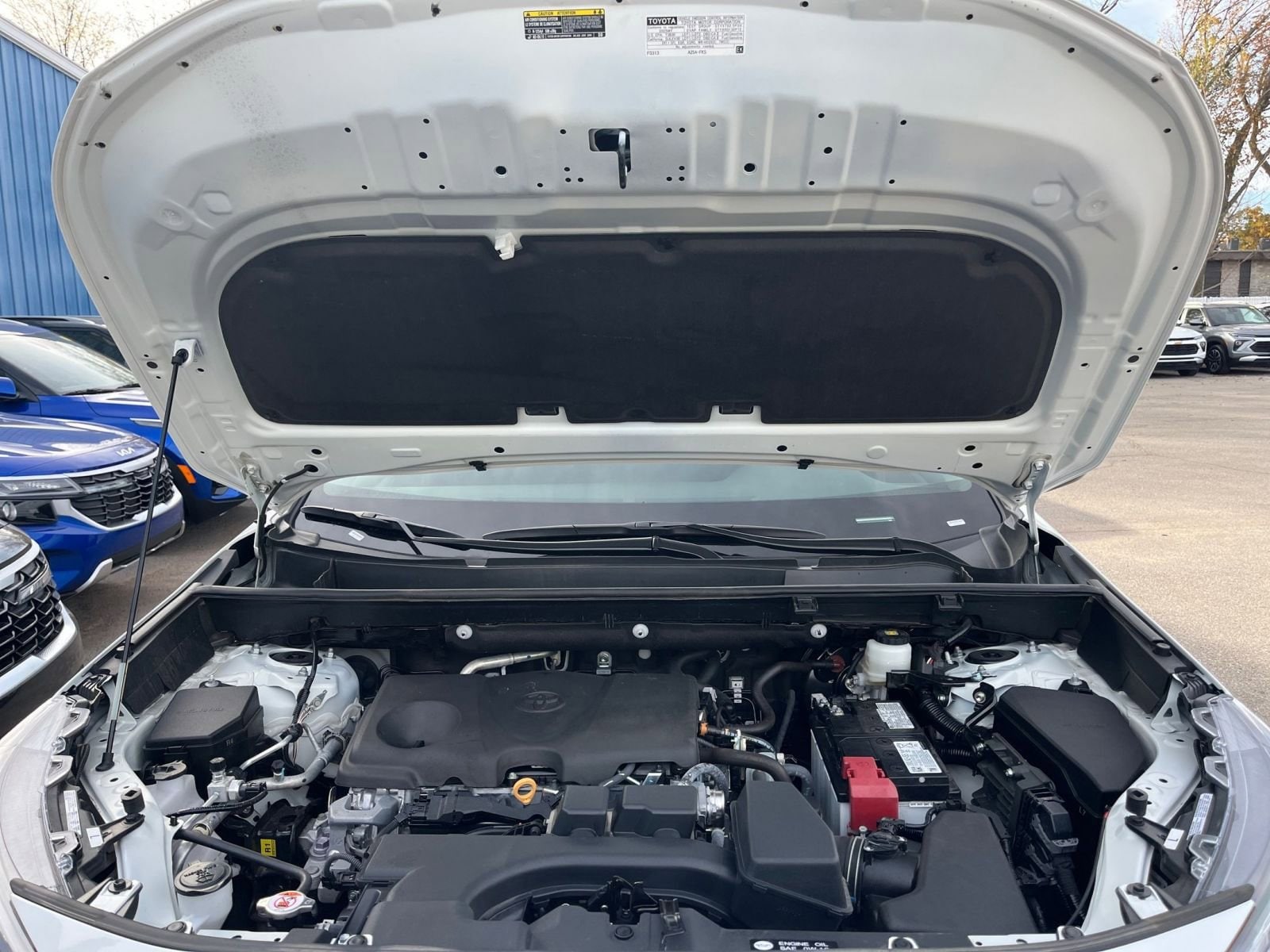 Thumbnail: 2025 Toyota RAV4 - 32