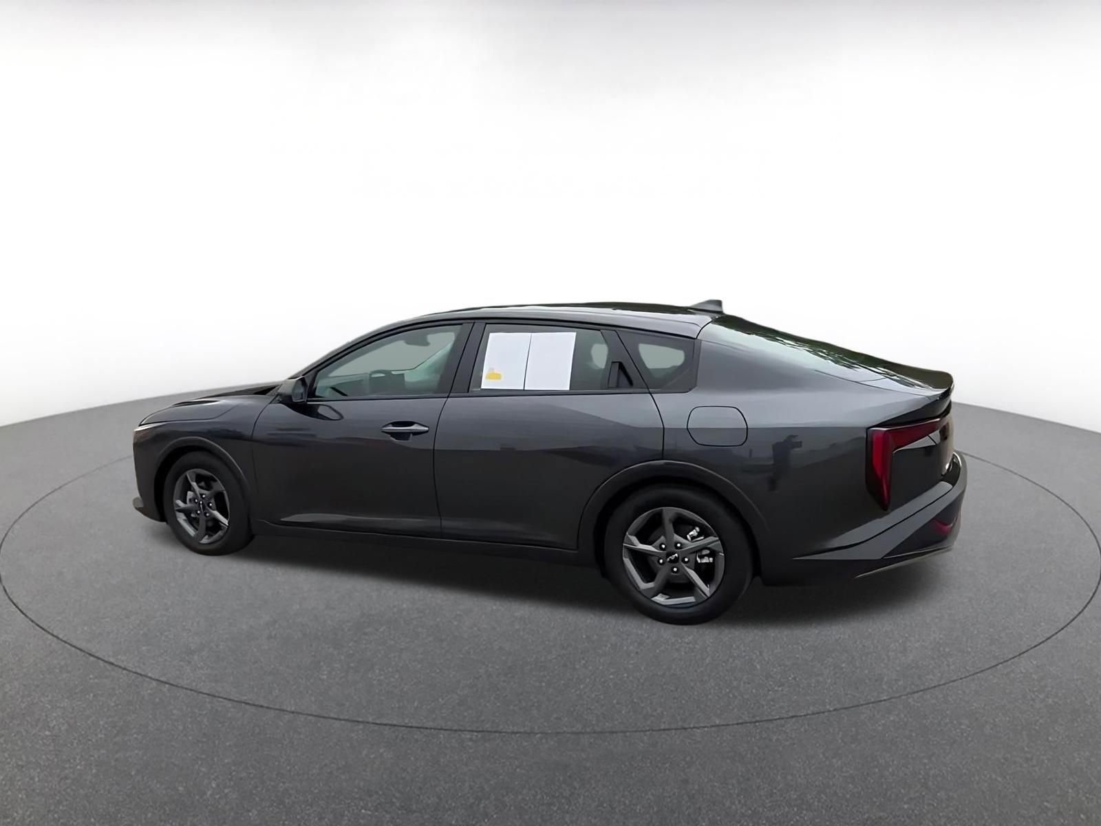 Thumbnail: 2025 Kia K4 - 10