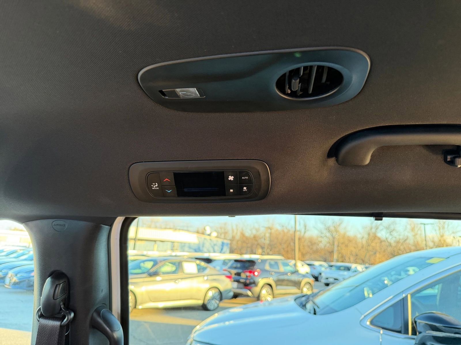 Thumbnail: 2025 Chrysler Pacifica - 27