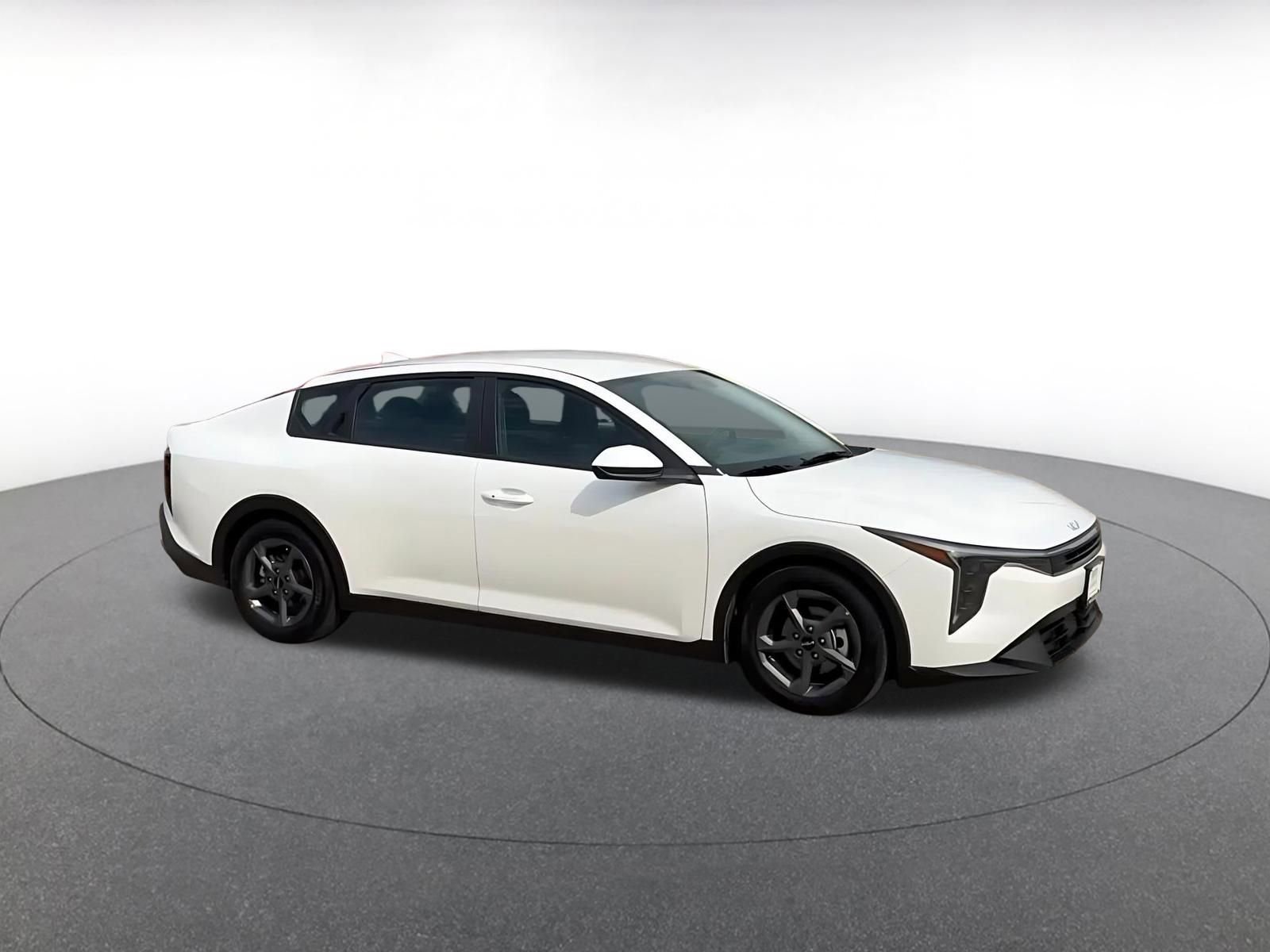 Thumbnail: 2025 Kia K4 - 2