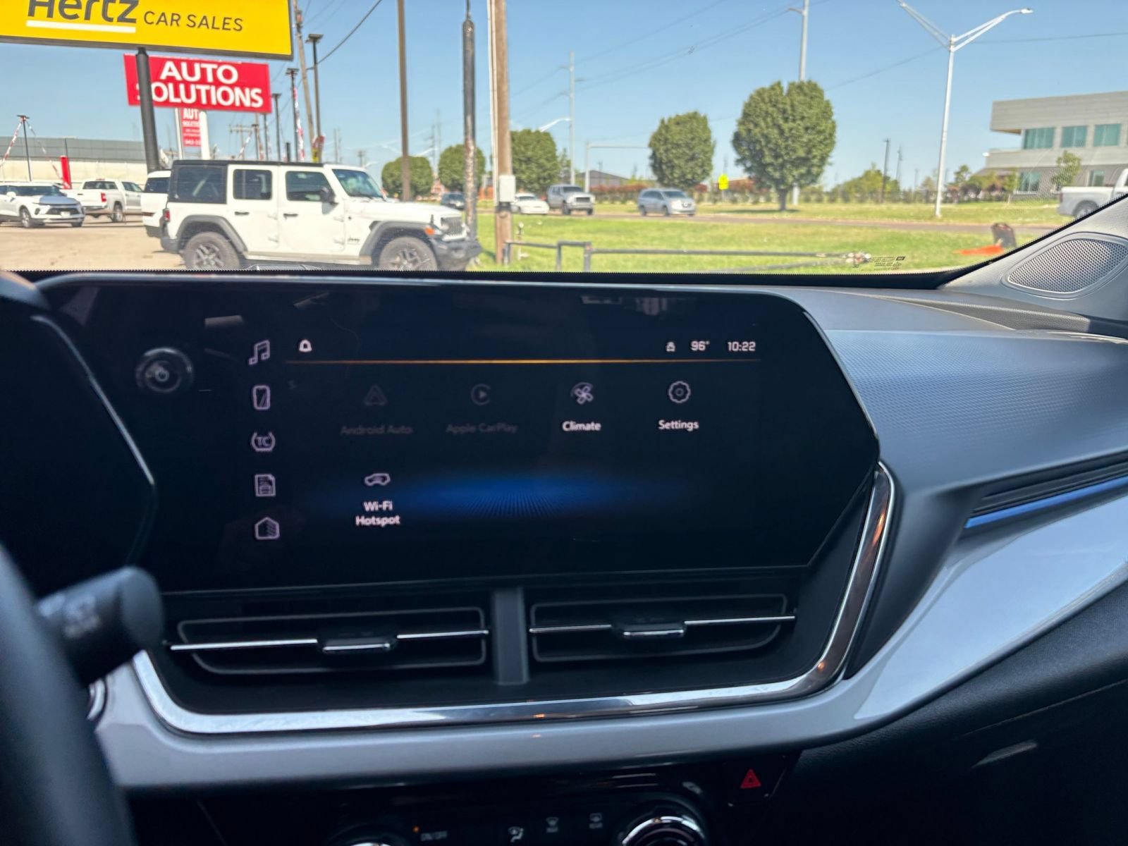 Thumbnail: 2025 Chevrolet Trax - 19