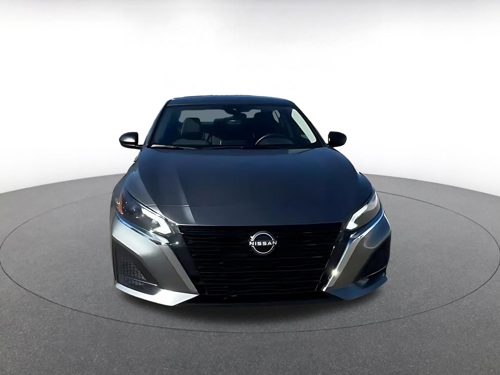 Thumbnail: 2025 Nissan Altima - 4