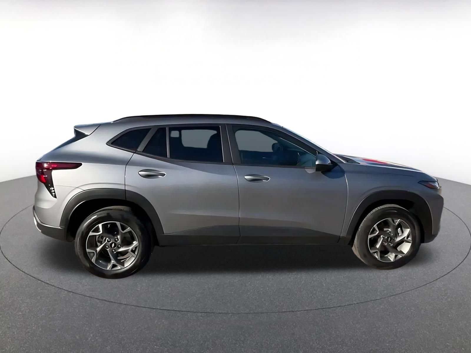 Thumbnail: 2025 Chevrolet Trax - 16