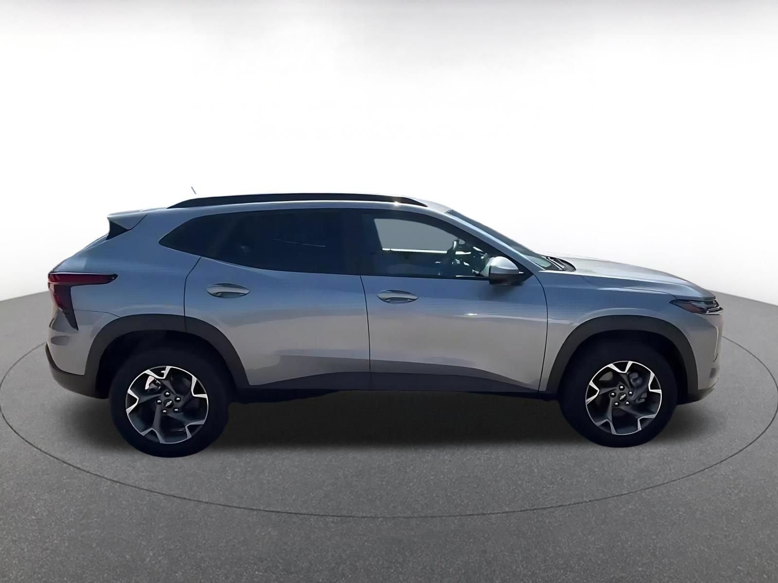 Thumbnail: 2025 Chevrolet Trax - 15