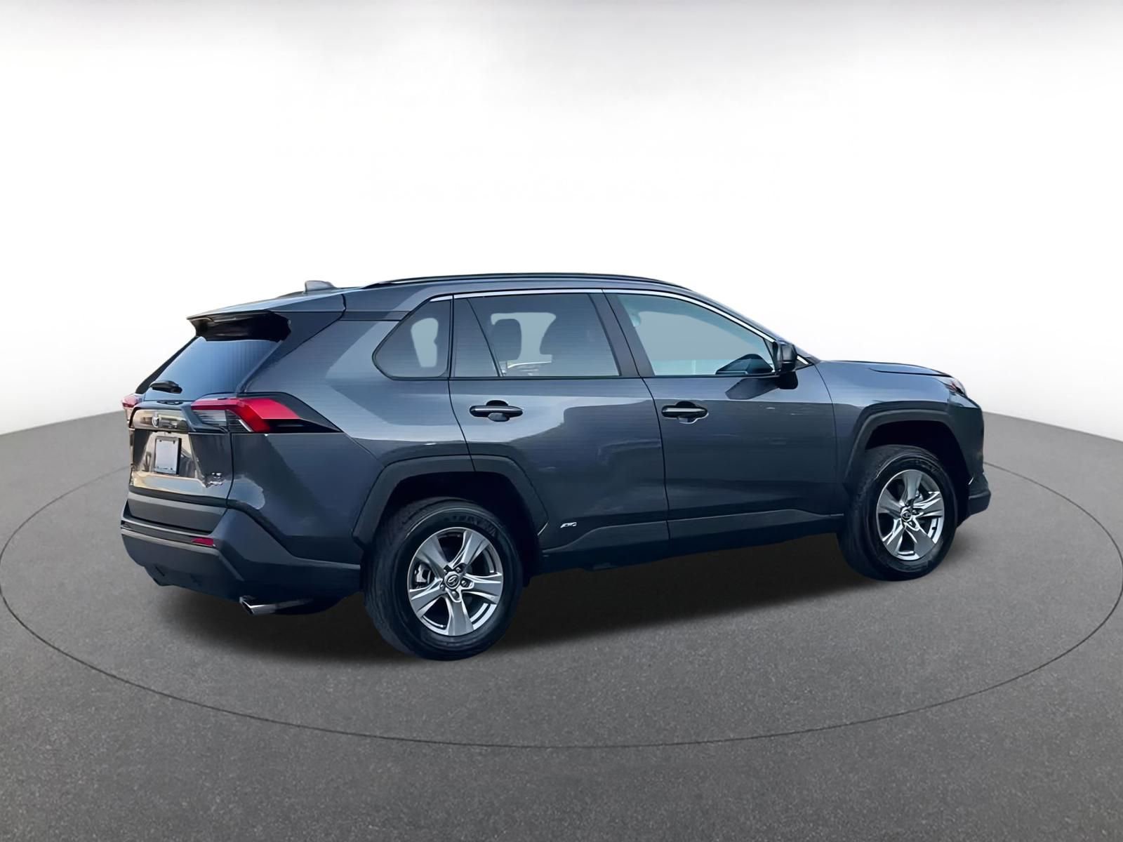 Thumbnail: 2025 Toyota RAV4 - 15