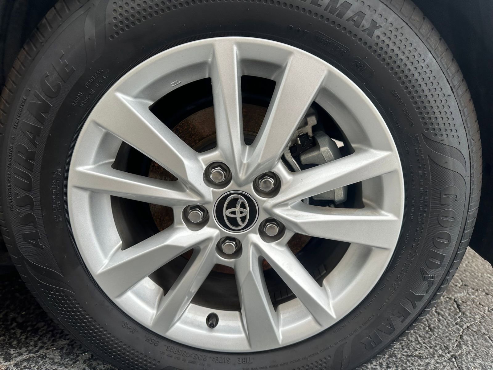 Thumbnail: 2025 Toyota Camry - 29