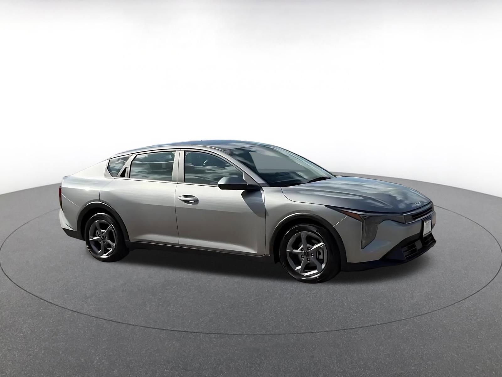 Thumbnail: 2025 Kia K4 - 2