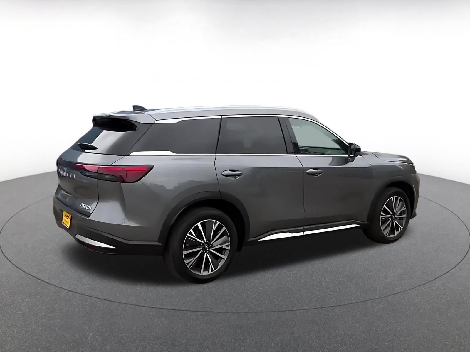 Thumbnail: 2026 INFINITI QX60 - 15