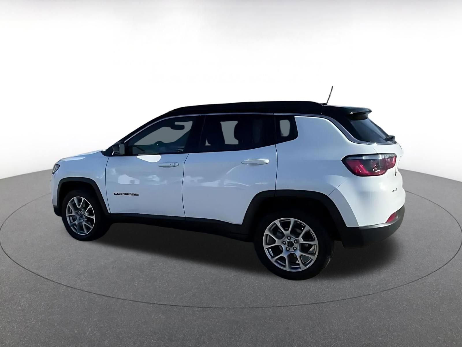 Thumbnail: 2025 Jeep Compass - 10