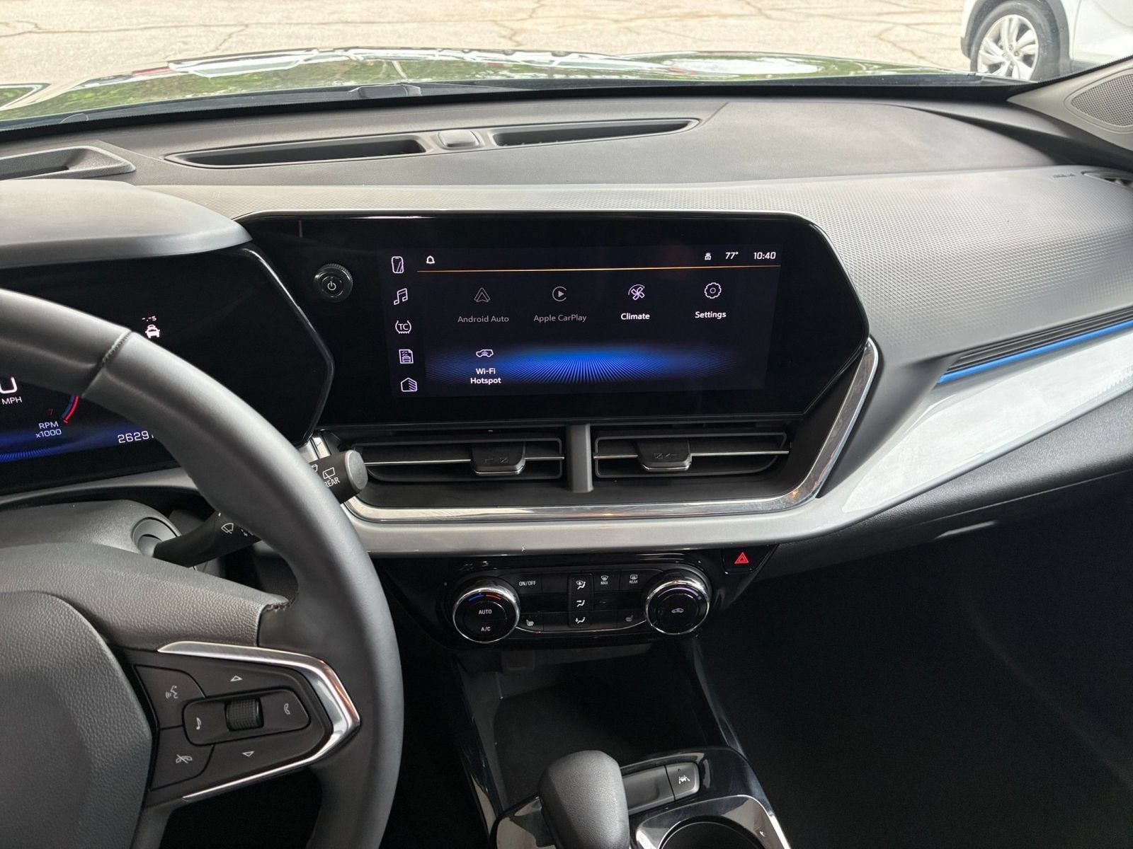 Thumbnail: 2025 Chevrolet Trax - 17