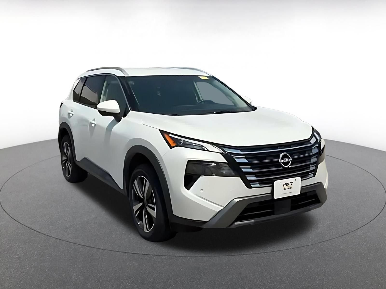 Thumbnail: 2026 Nissan Rogue - 3