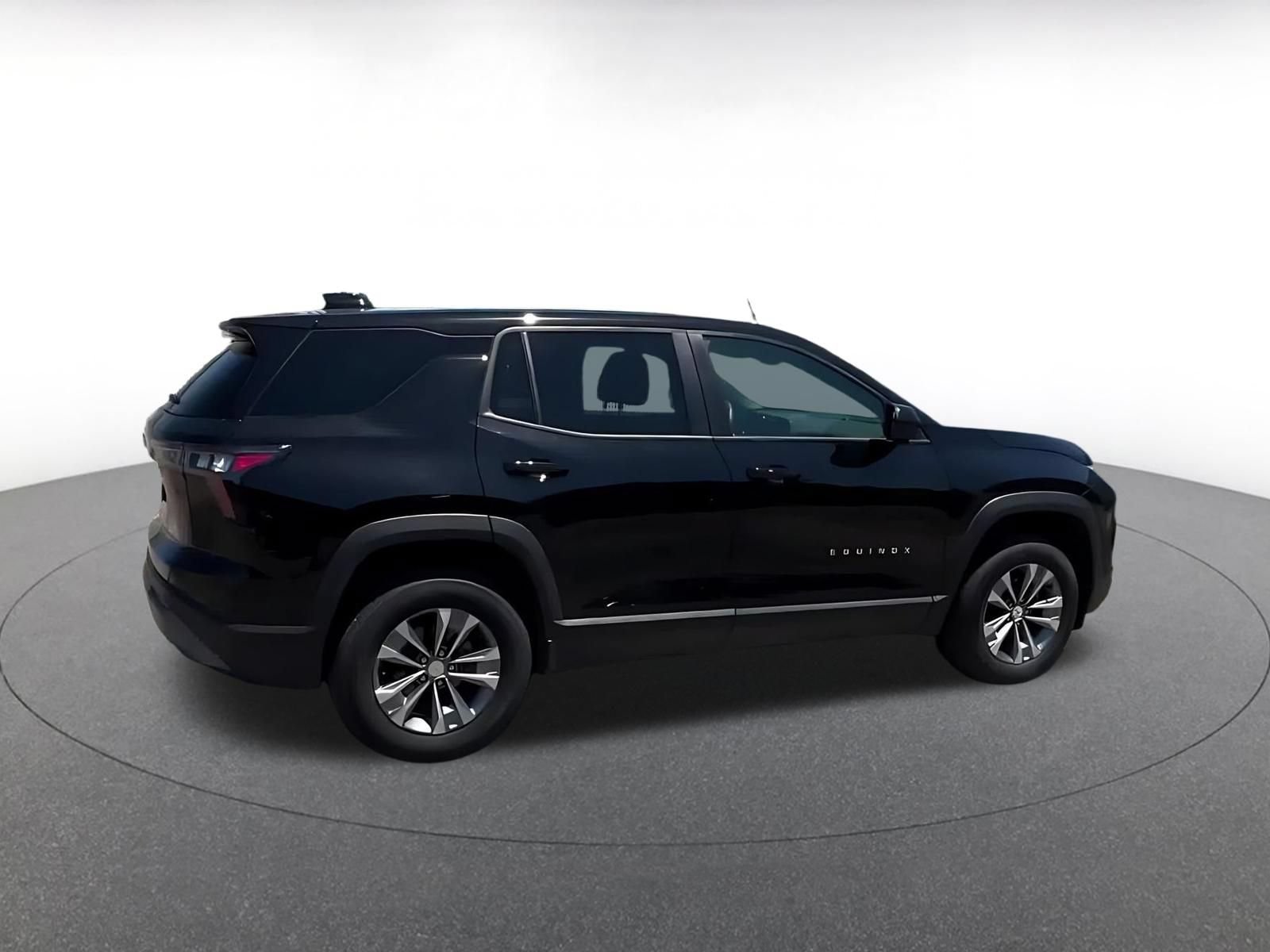 Thumbnail: 2025 Chevrolet Equinox - 16