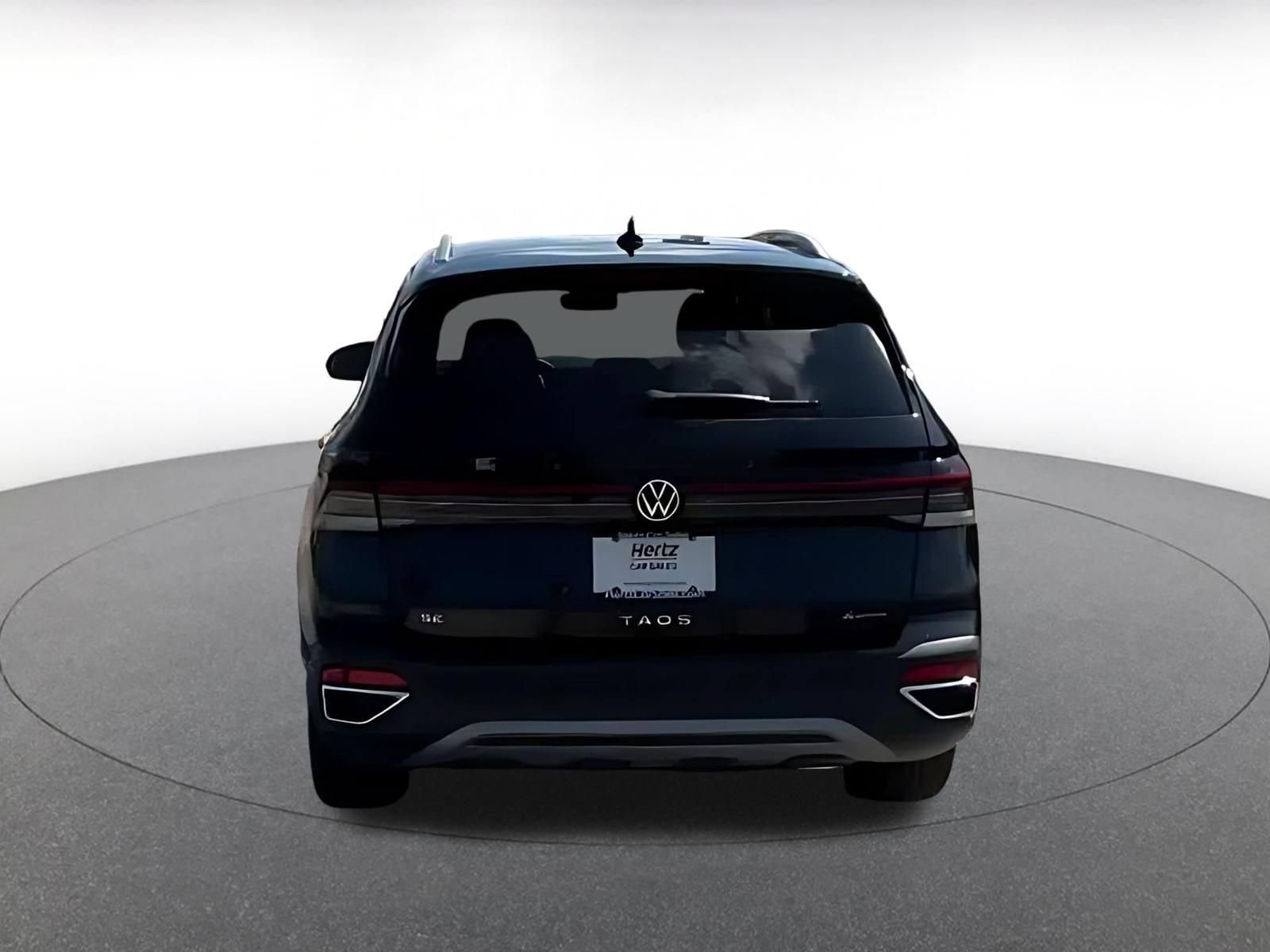 Thumbnail: 2026 Volkswagen Taos - 10