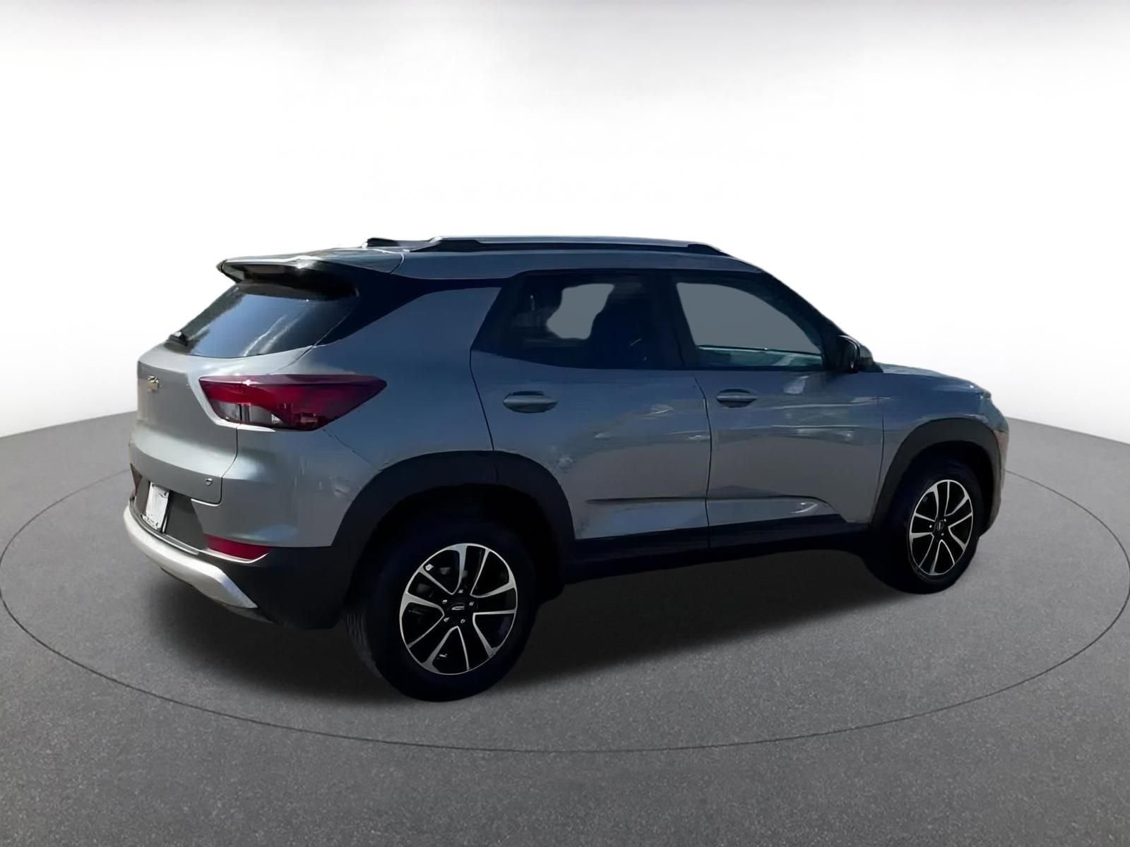 Thumbnail: 2025 Chevrolet TrailBlazer - 14