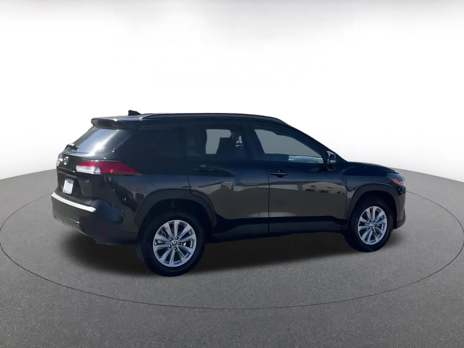 Thumbnail: 2025 Toyota Corolla Cross - 14