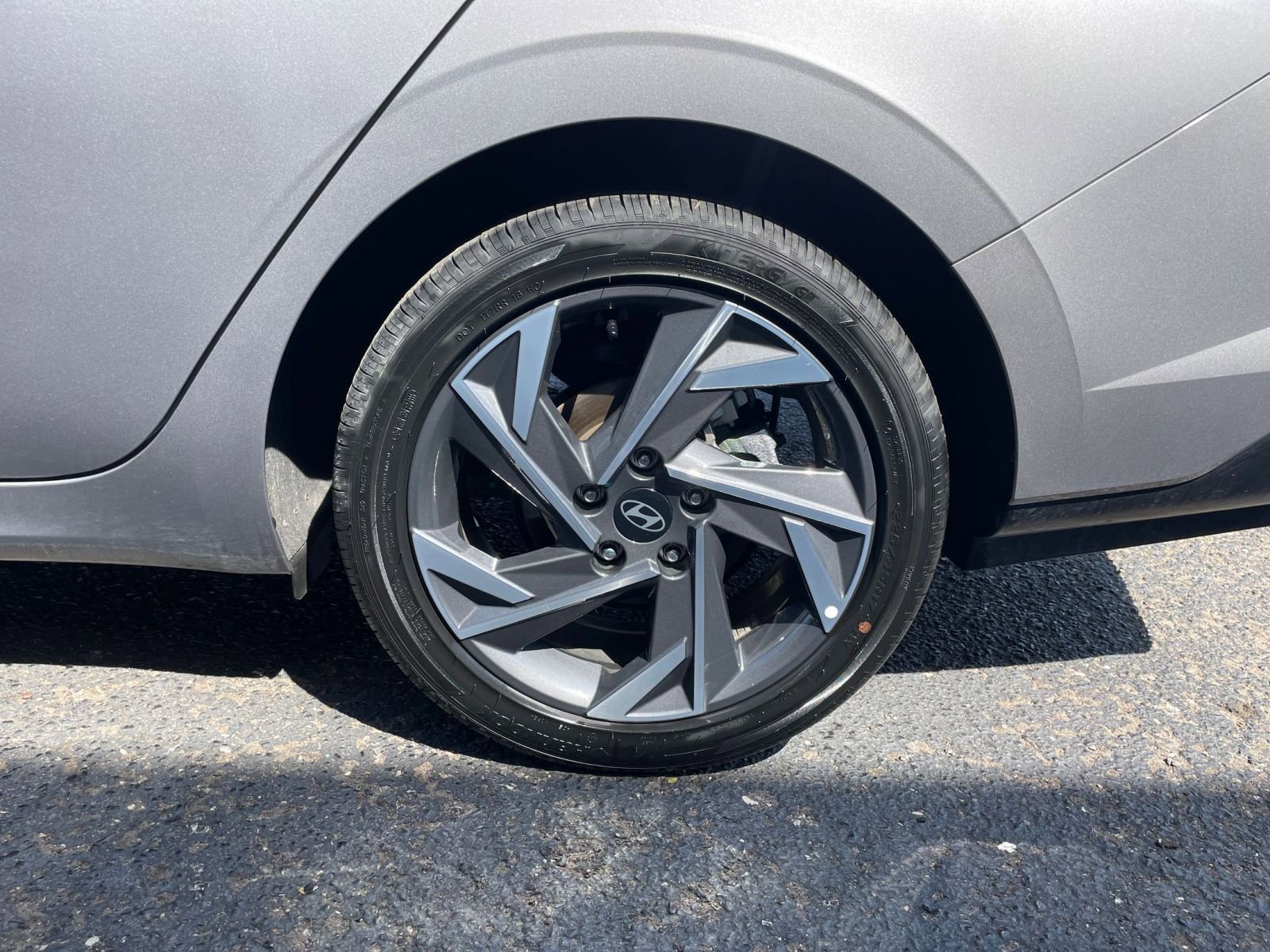 Thumbnail: 2025 Hyundai Elantra - 31