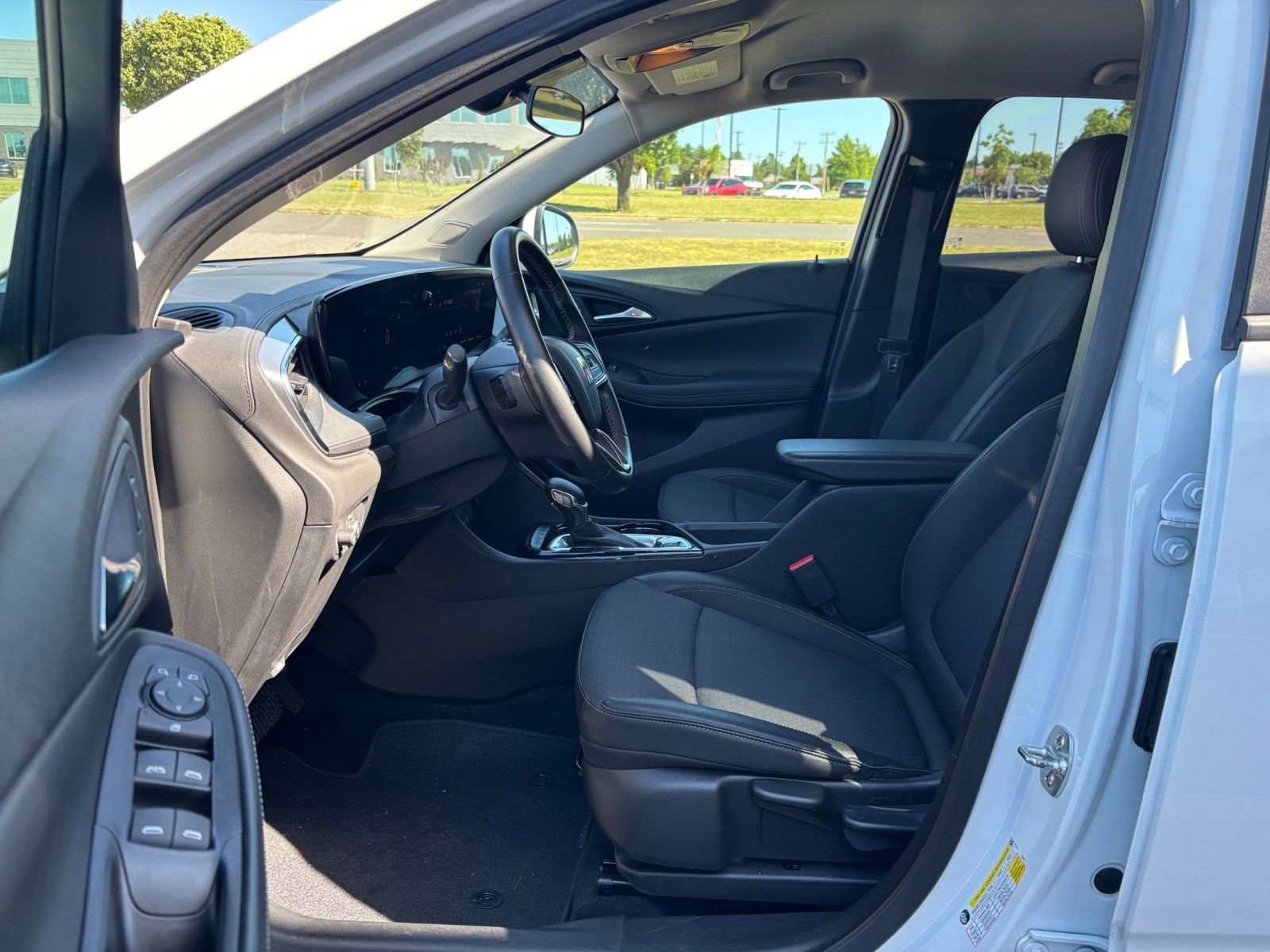 Thumbnail: 2025 Buick Encore GX - 25