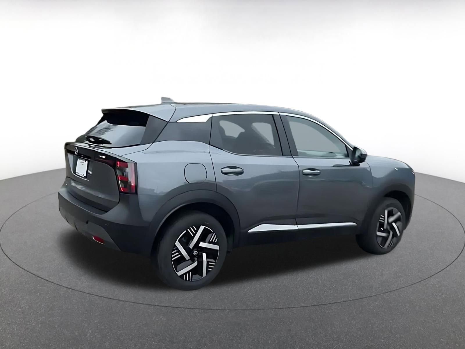 Thumbnail: 2025 Nissan Kicks - 15