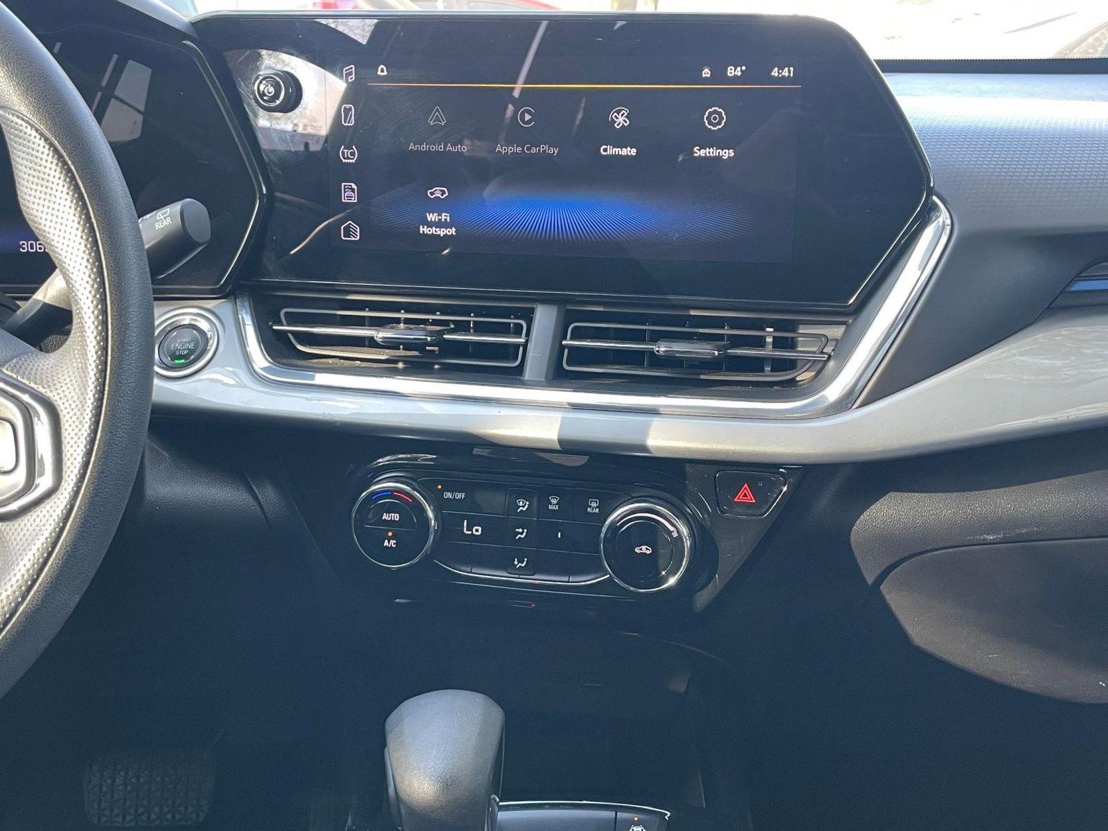 Thumbnail: 2025 Chevrolet Trax - 17