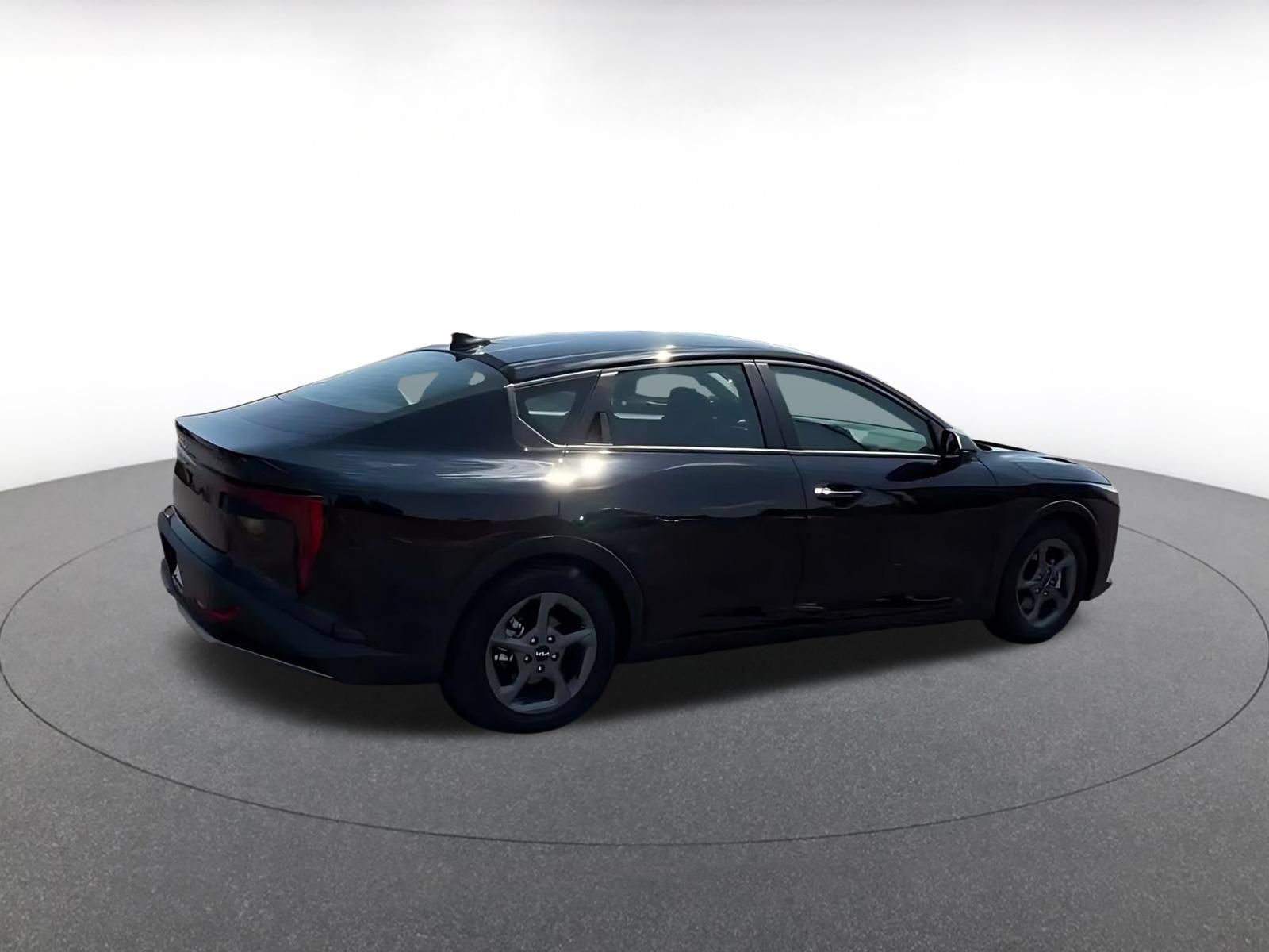 Thumbnail: 2026 Kia K4 - 14