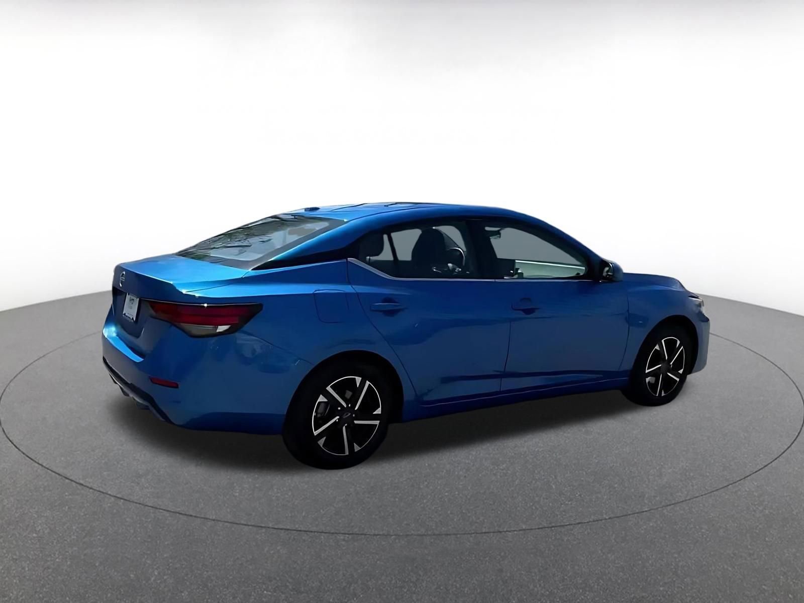 Thumbnail: 2025 Nissan Sentra - 15