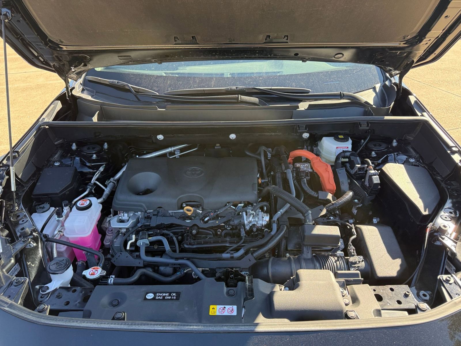 Thumbnail: 2025 Toyota RAV4 - 32