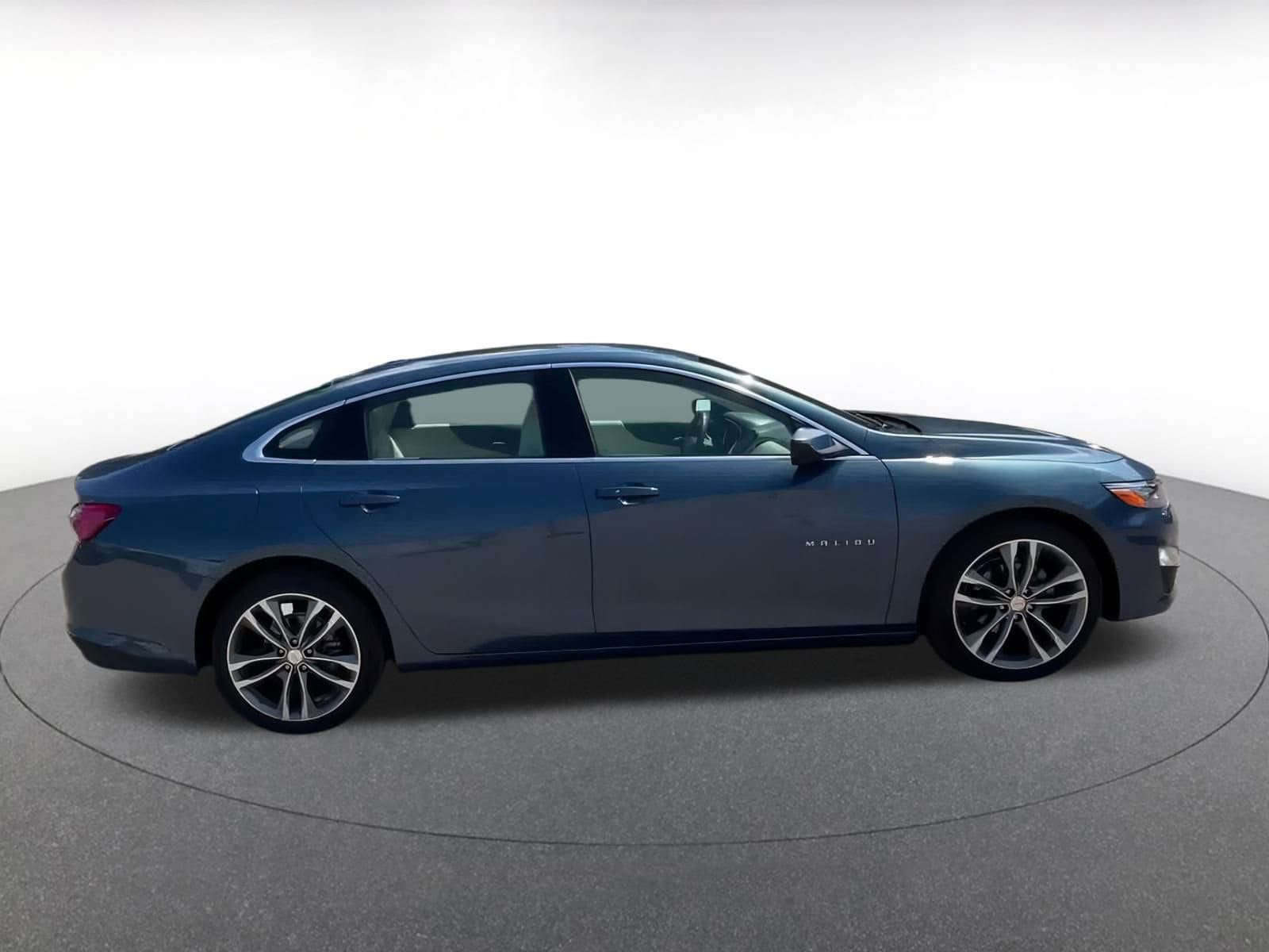 Thumbnail: 2024 Chevrolet Malibu - 15