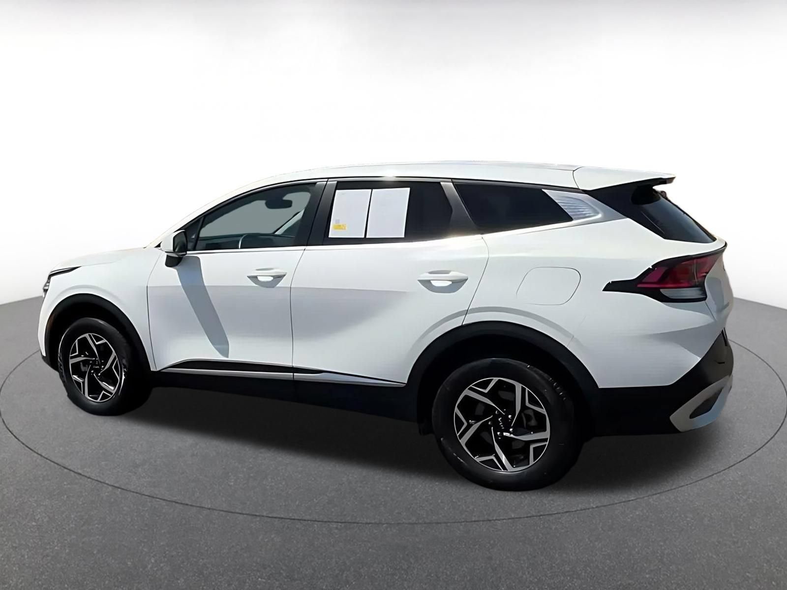 Thumbnail: 2025 Kia Sportage - 8