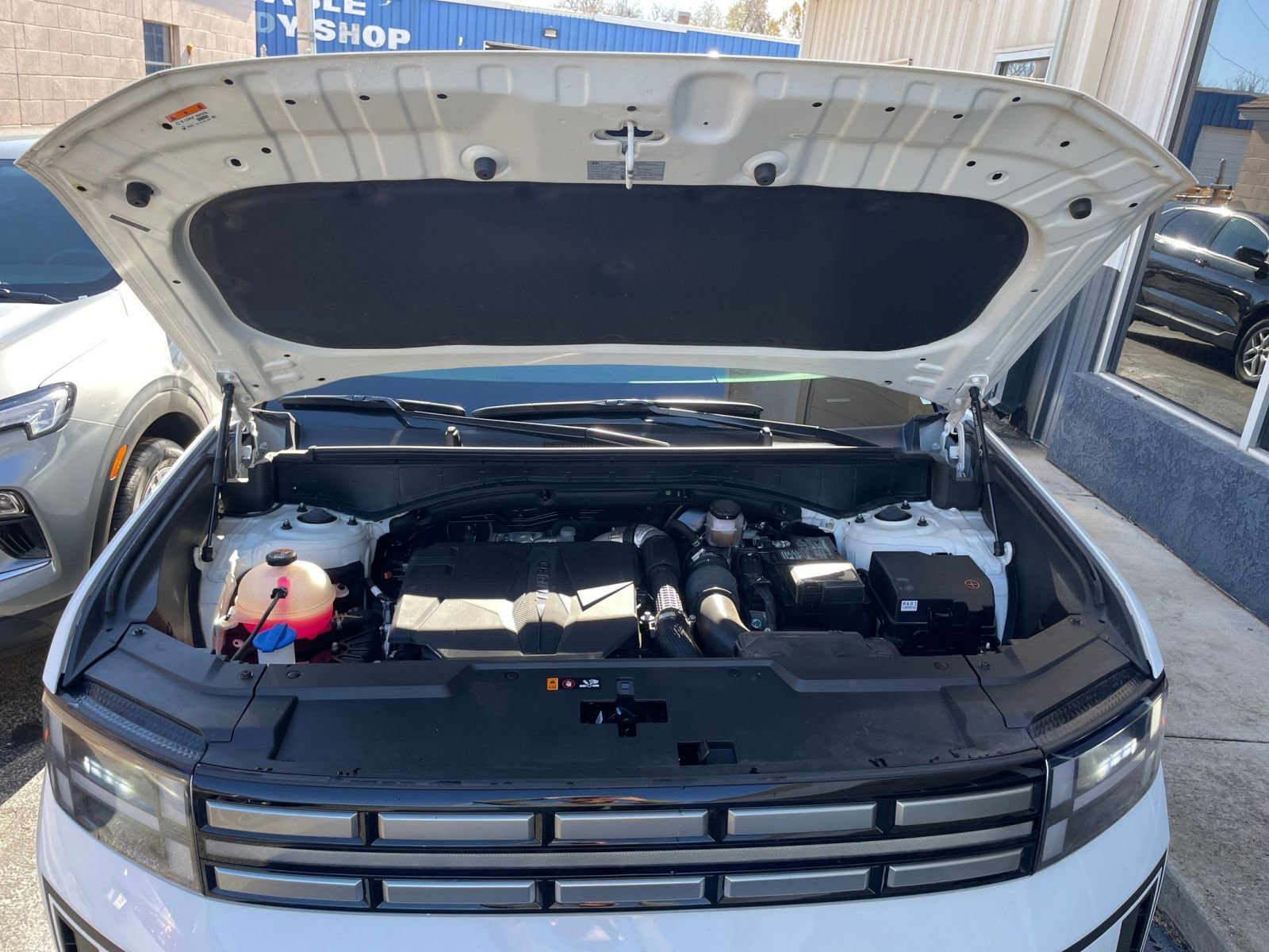 Thumbnail: 2025 Hyundai Santa Fe - 31