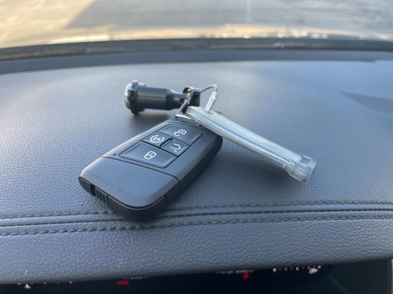 Thumbnail: 2025 Volkswagen Jetta - 22