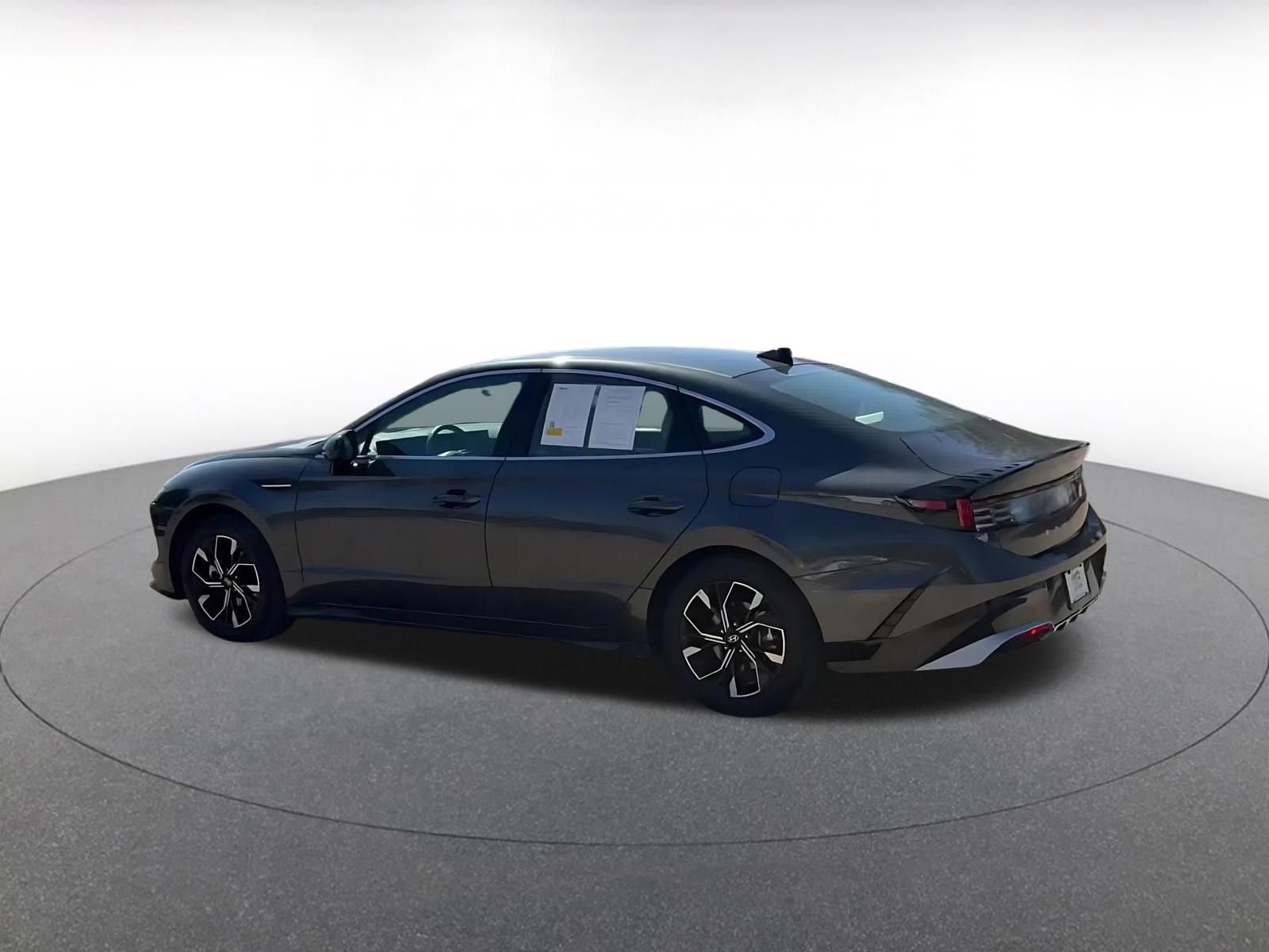 Thumbnail: 2025 Hyundai Sonata - 10