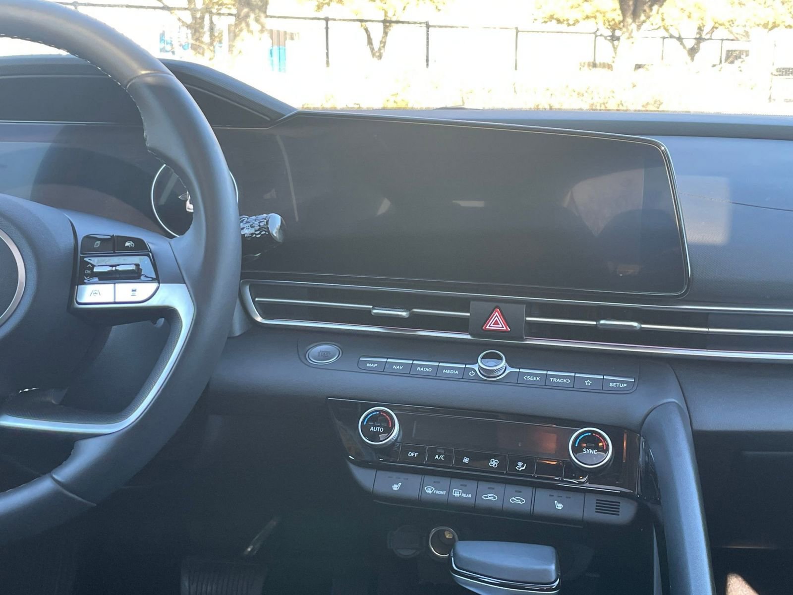 Thumbnail: 2025 Hyundai Elantra - 17