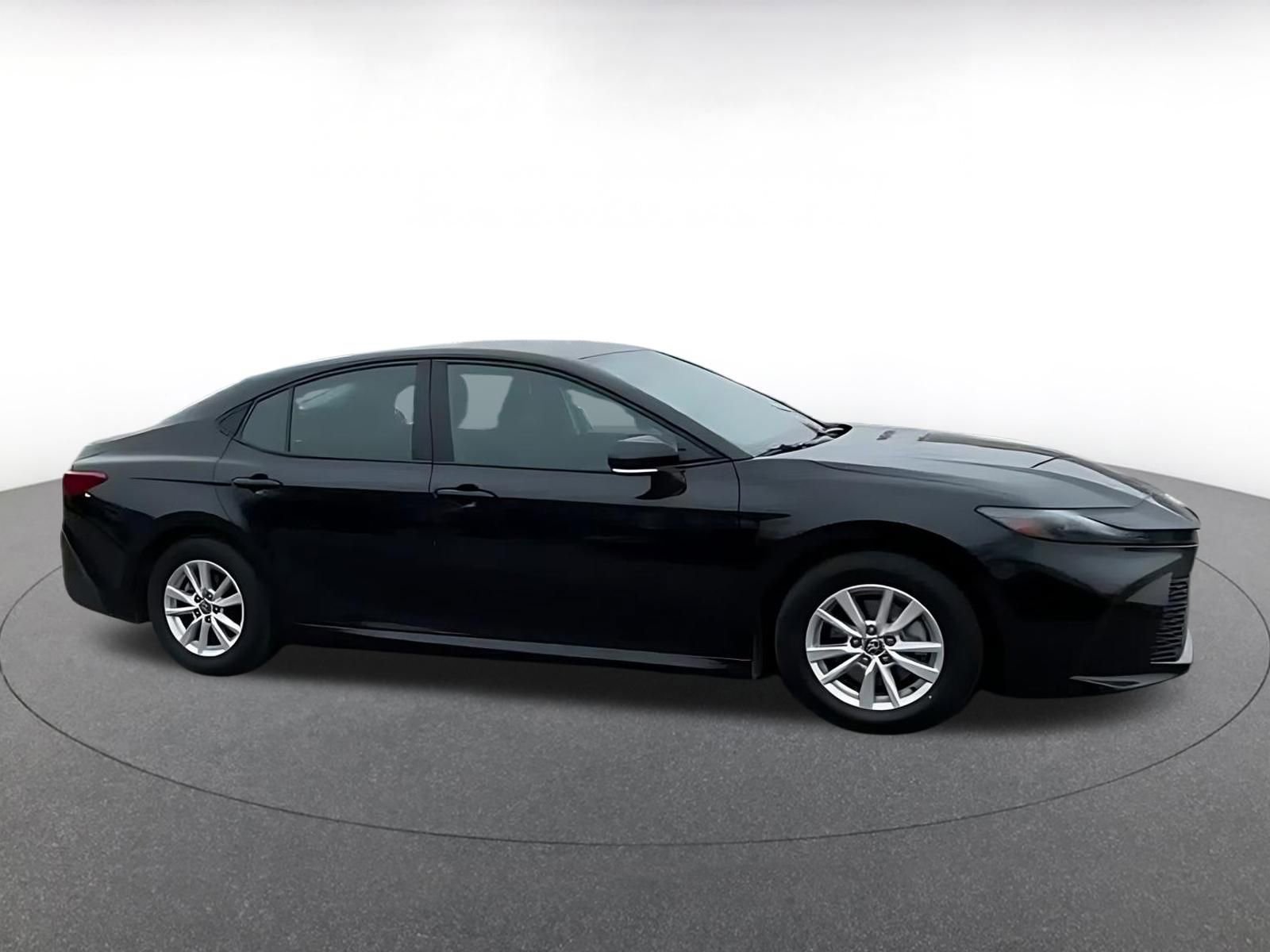 Thumbnail: 2025 Toyota Camry - 11