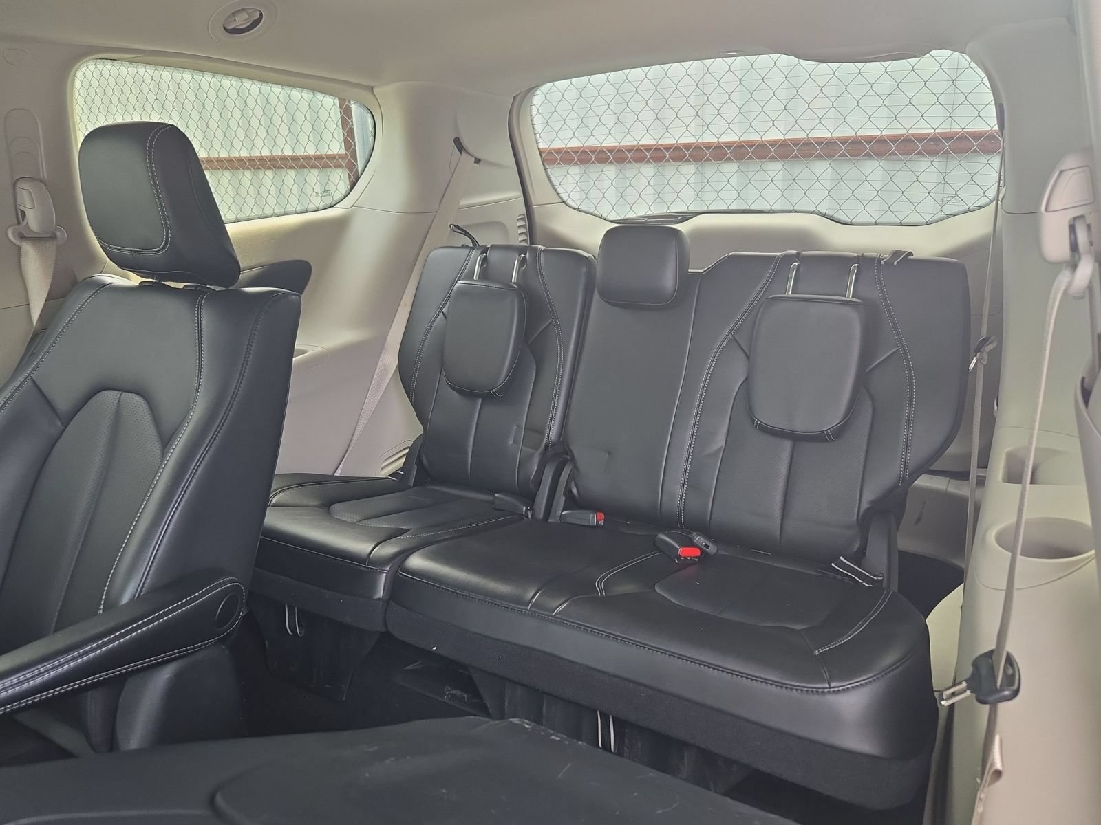 Thumbnail: 2023 Chrysler Pacifica - 15