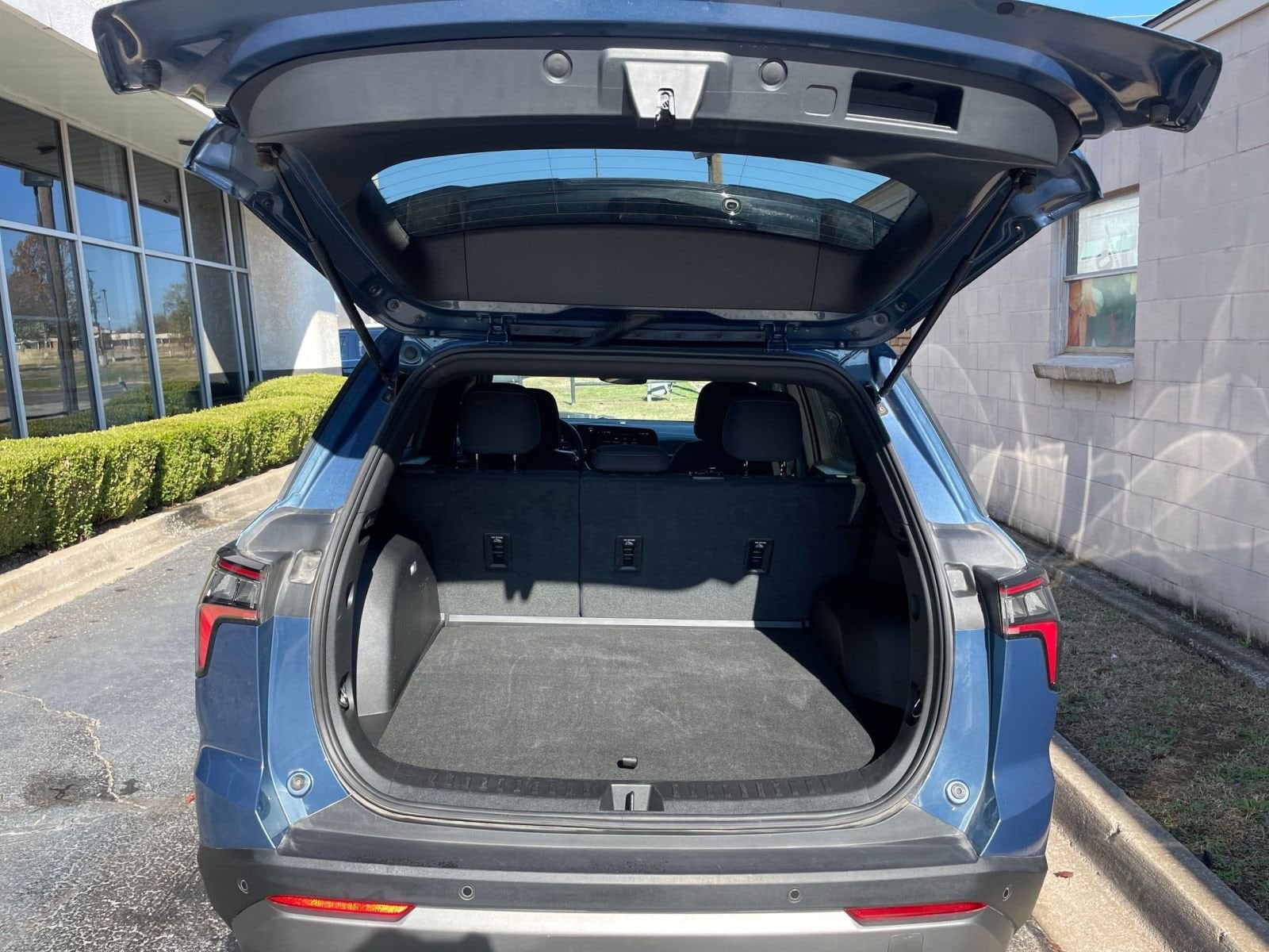 Thumbnail: 2025 Chevrolet Equinox - 30