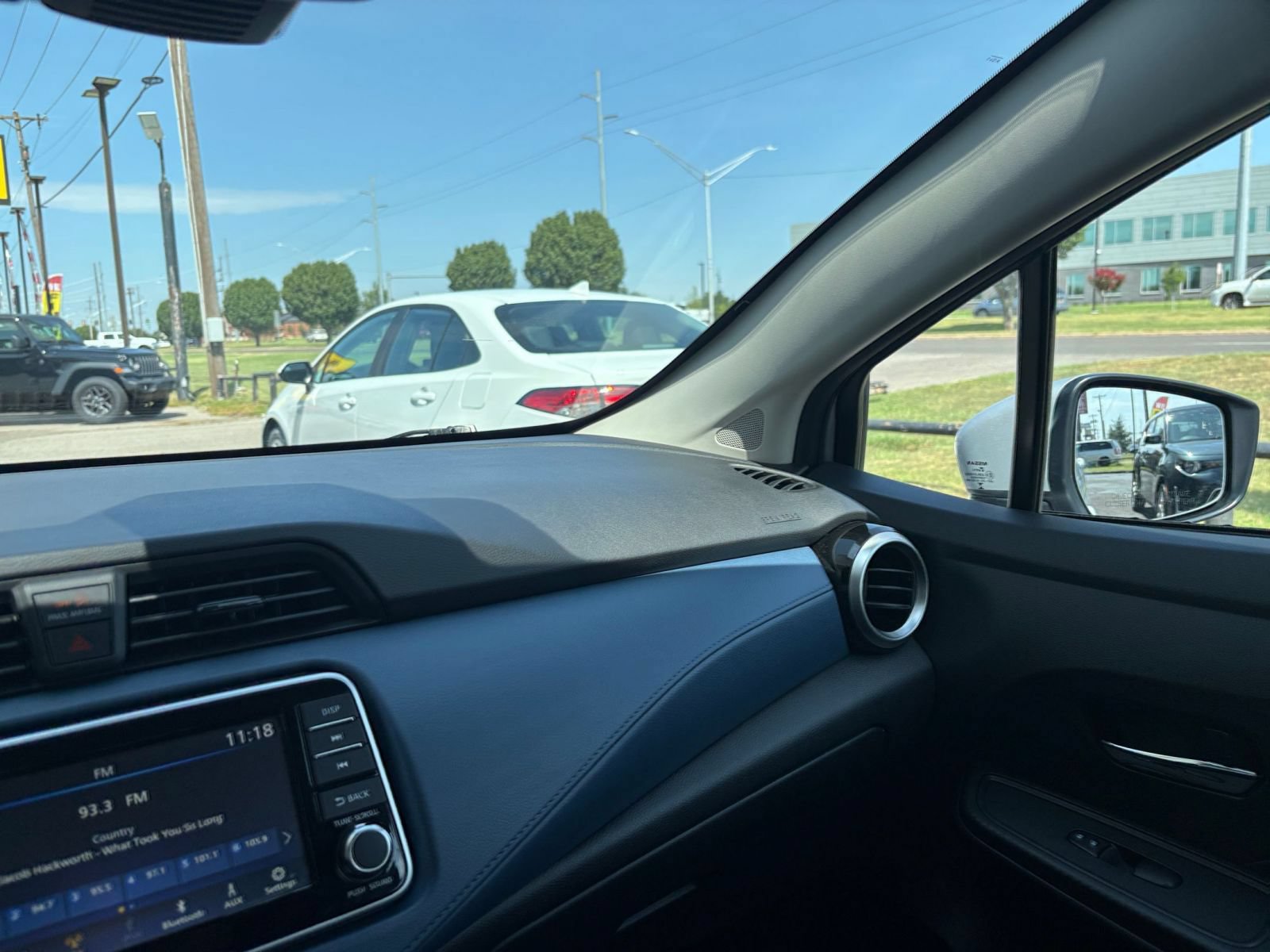 Thumbnail: 2025 Nissan Versa - 32