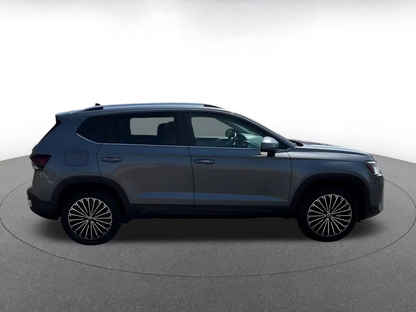 Thumbnail: 2026 Volkswagen Taos - 15
