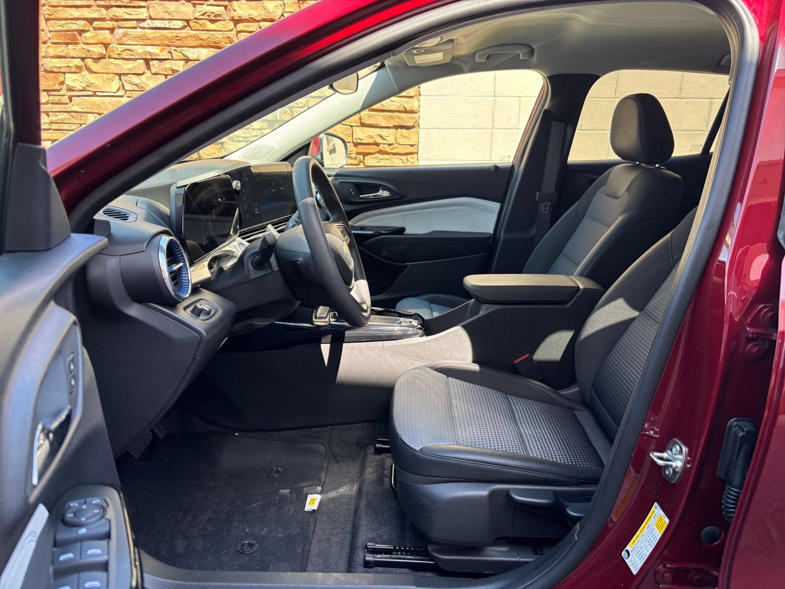 Thumbnail: 2025 Chevrolet Trax - 27