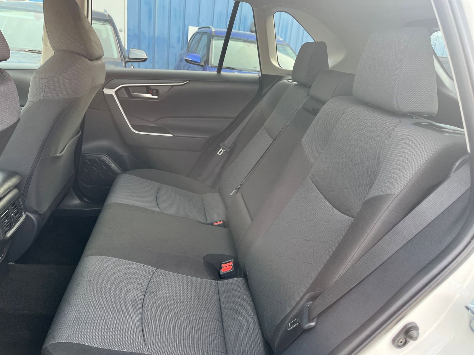 Thumbnail: 2025 Toyota RAV4 - 25