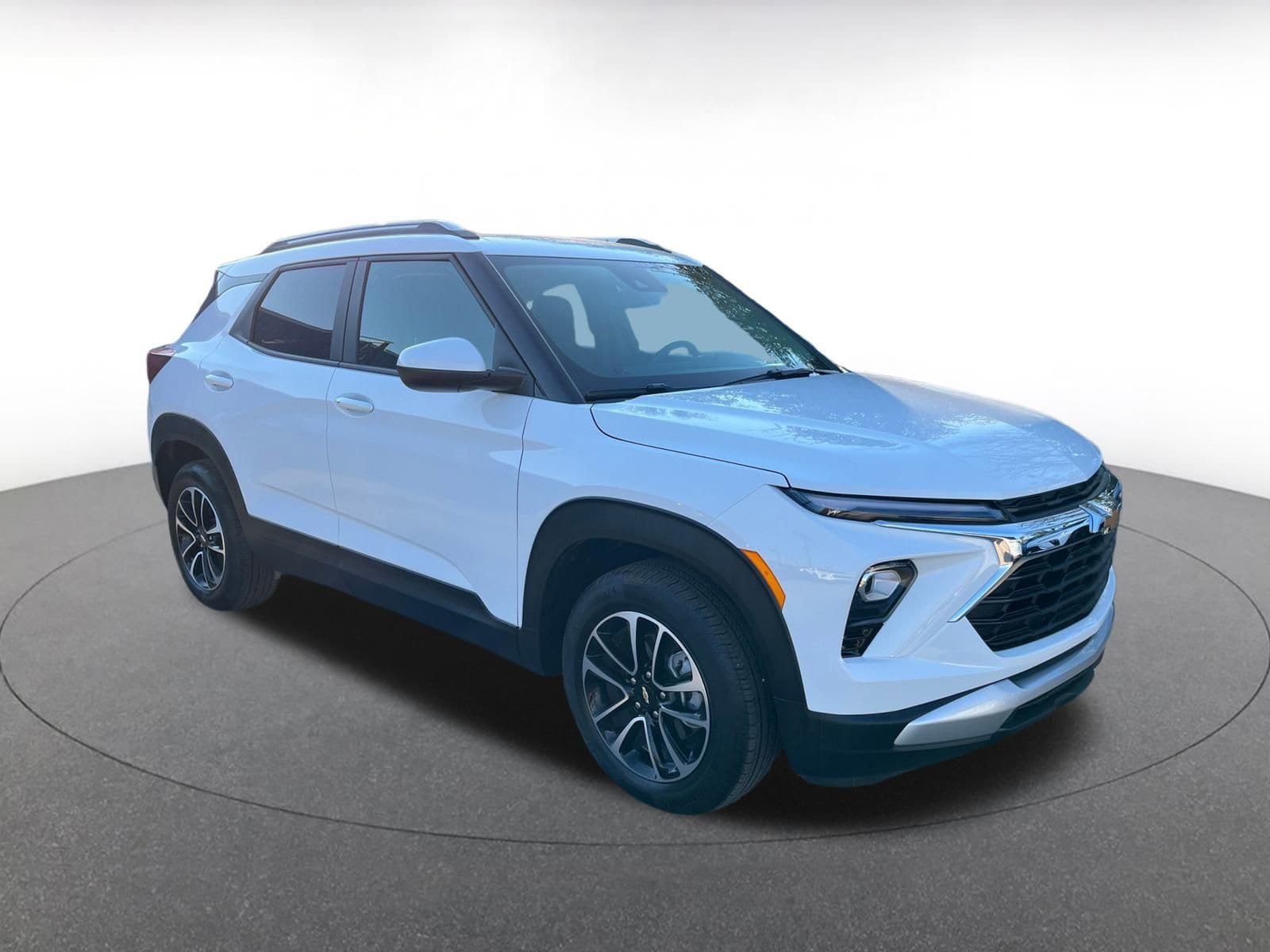 Thumbnail: 2025 Chevrolet TrailBlazer - 1