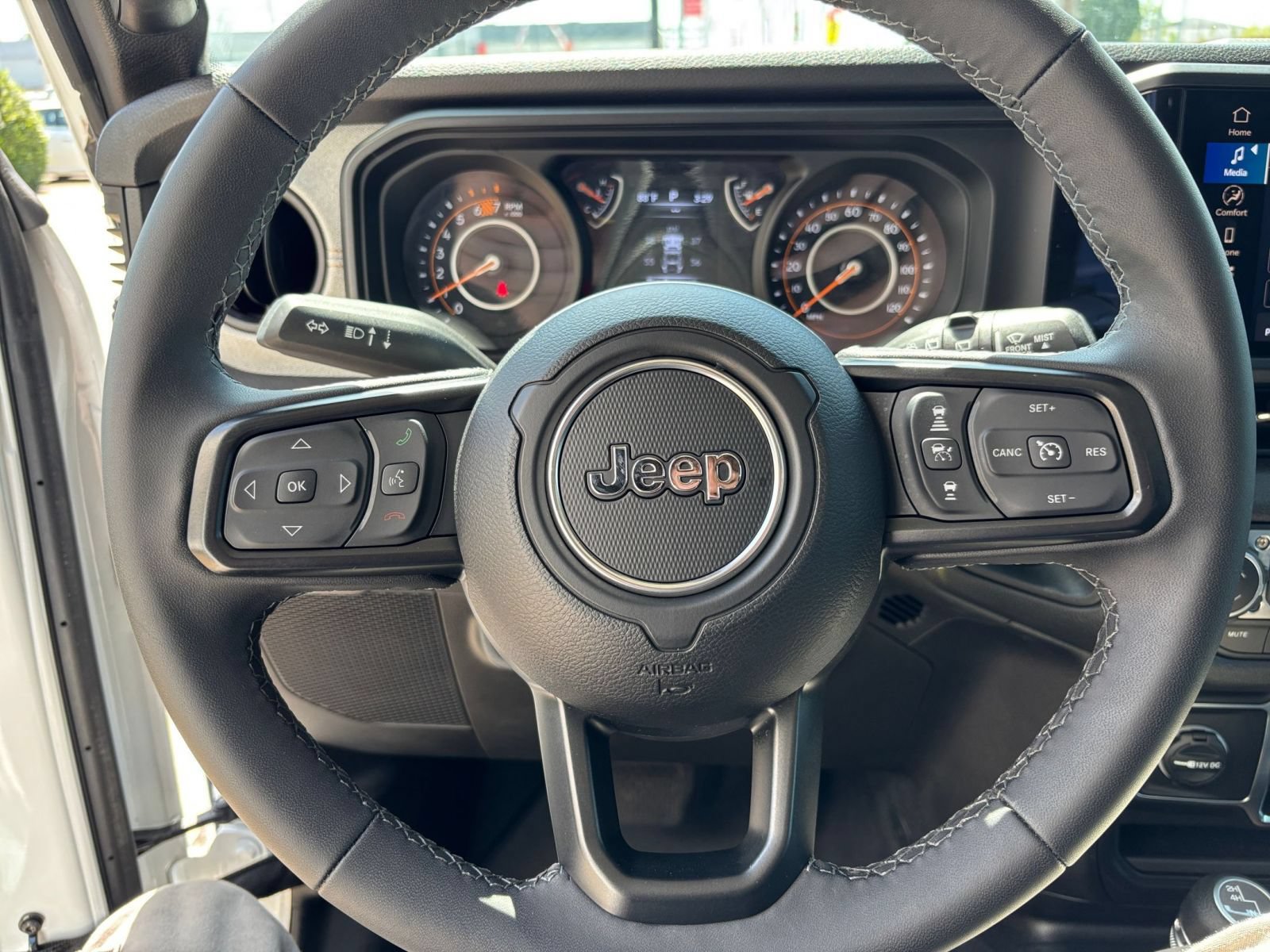 Thumbnail: 2025 Jeep Wrangler - 27