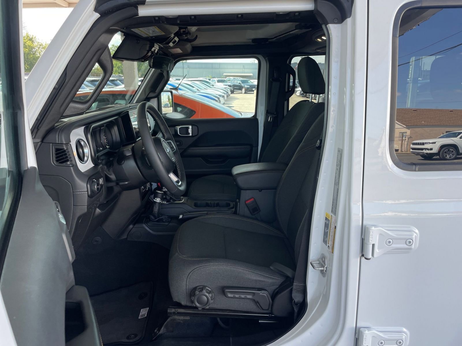 Thumbnail: 2025 Jeep Wrangler - 25