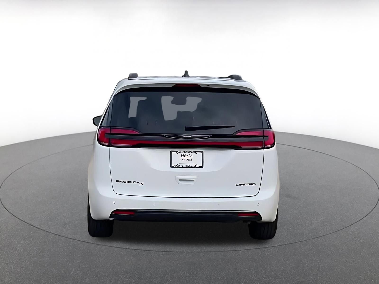 Thumbnail: 2025 Chrysler Pacifica - 12