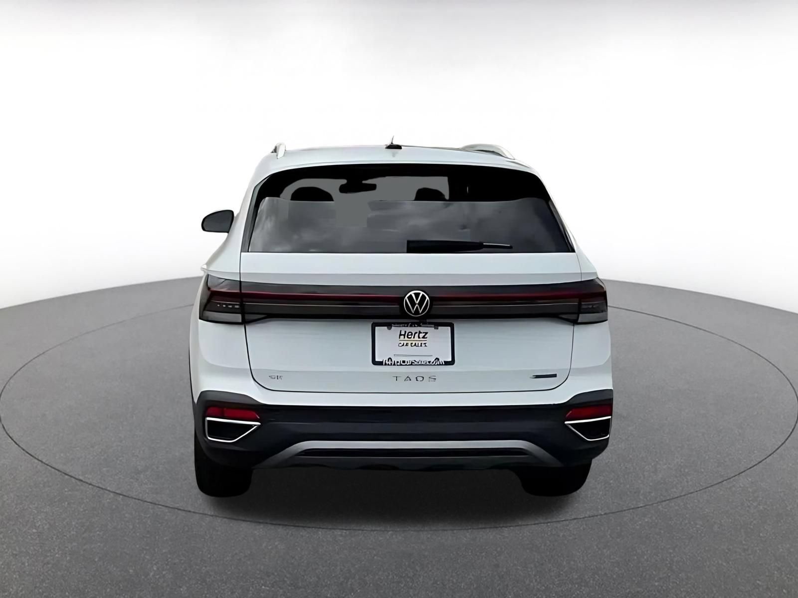 Thumbnail: 2026 Volkswagen Taos - 10